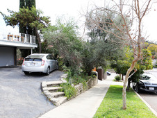 Enlarge photo 52