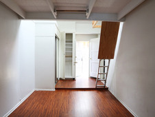Enlarge photo 33
