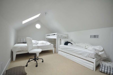Enlarge photo 62