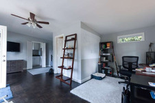Enlarge photo 86