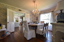 Enlarge photo 19