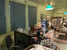 Enlarge photo 350