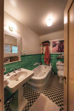 Enlarge photo 63