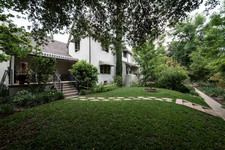 Enlarge photo 70
