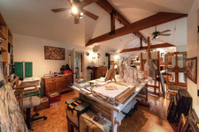 Enlarge photo 105