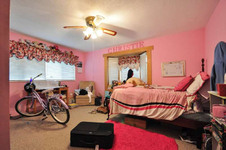 Enlarge photo 40