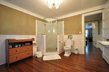 Enlarge photo 64