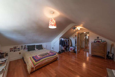 Enlarge photo 68