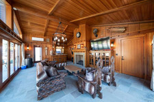 Enlarge photo 128