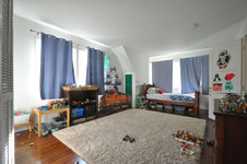 Enlarge photo 44