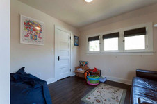 Enlarge photo 33