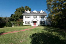 Lin Residence