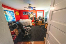 Enlarge photo 48