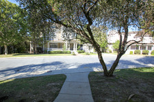Enlarge photo 35