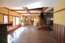 Enlarge photo 129