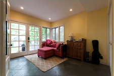Enlarge photo 25