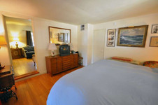 Enlarge photo 37