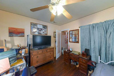 Enlarge photo 32