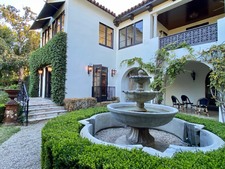 Enlarge photo 37