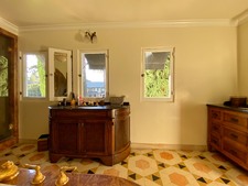 Enlarge photo 61