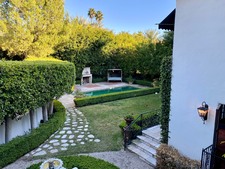 Enlarge photo 72