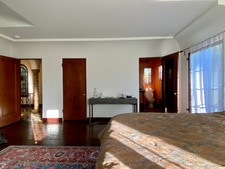 Enlarge photo 80