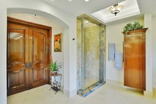 Enlarge photo 35