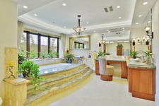 Enlarge photo 36