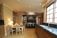 Enlarge photo 33