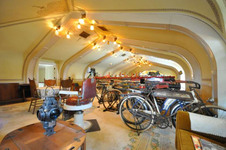 Enlarge photo 44