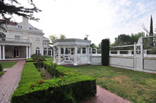 Enlarge photo 77
