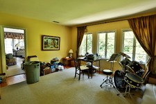 Enlarge photo 63
