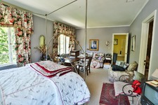 Enlarge photo 79