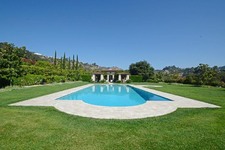 Enlarge photo 196