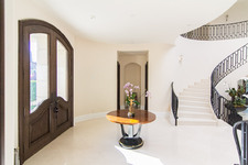 Enlarge photo 11