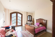 Enlarge photo 111