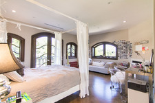 Enlarge photo 116