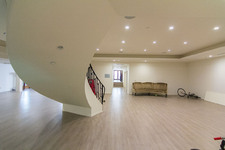 Enlarge photo 156