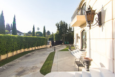 Enlarge photo 189
