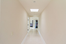 Enlarge photo 68