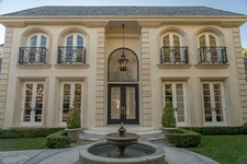 Enlarge photo 2