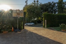 Enlarge photo 109