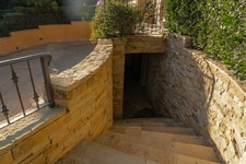 Enlarge photo 89