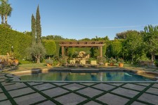 Enlarge photo 98