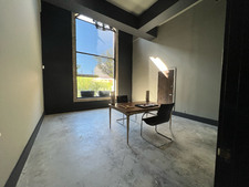 Enlarge photo 35