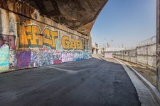 Enlarge photo 100