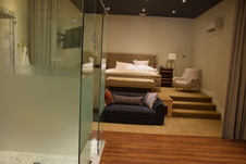 Enlarge photo 128