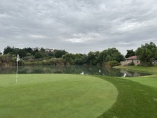 The Oaks Club at Valencia