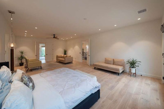 Enlarge photo 36