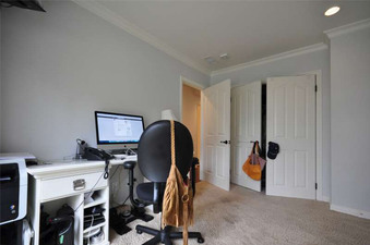Enlarge photo 19
